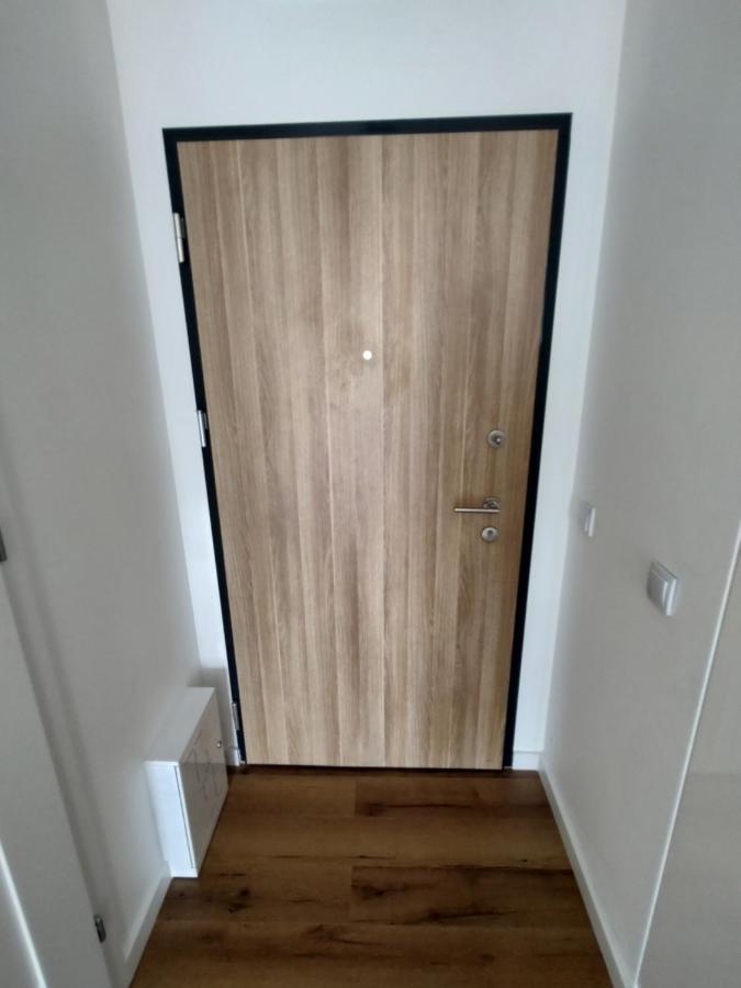 바르샤바 Uroczy Apartament Z Miejscem Na Auto W Garazu 아파트 외부 사진