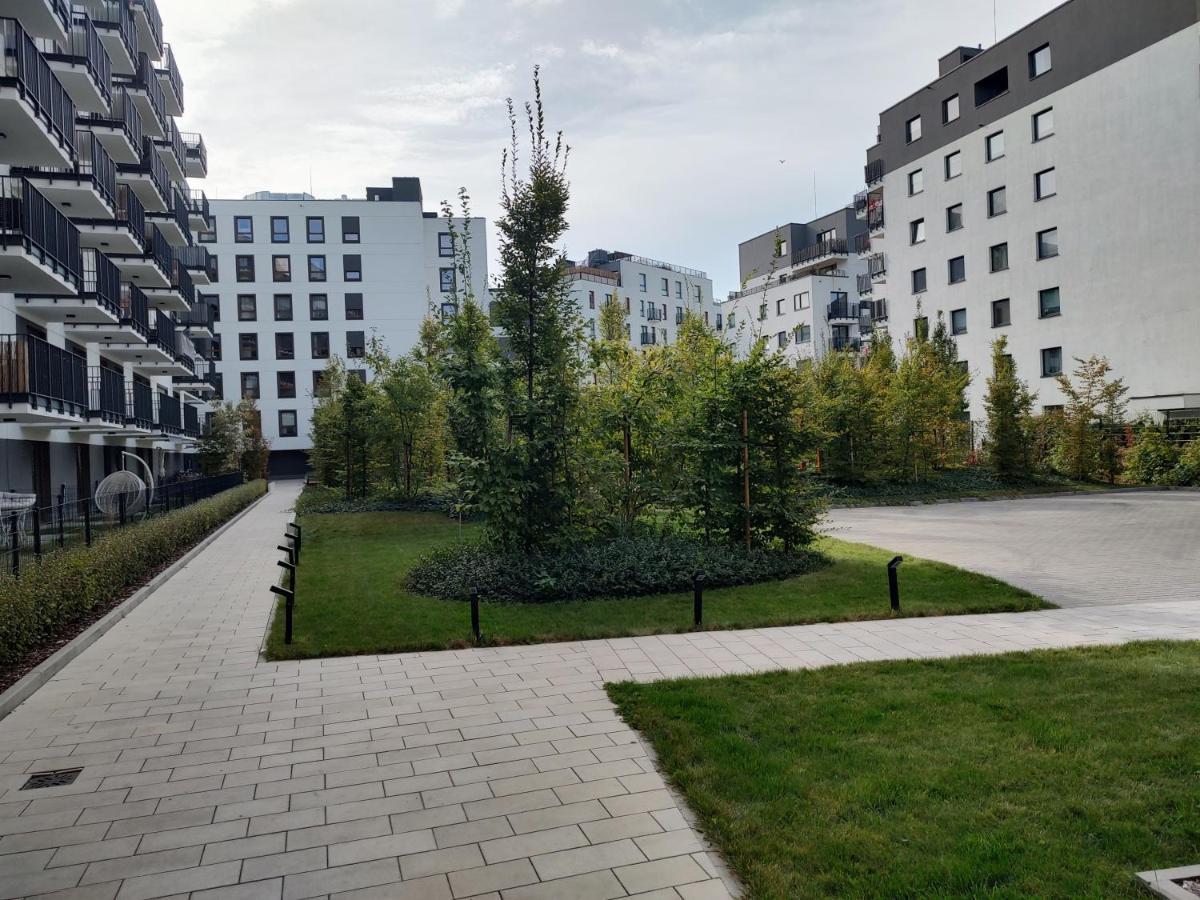 바르샤바 Uroczy Apartament Z Miejscem Na Auto W Garazu 아파트 외부 사진