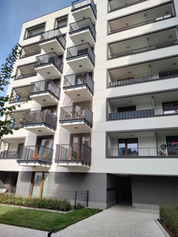 바르샤바 Uroczy Apartament Z Miejscem Na Auto W Garazu 아파트 외부 사진