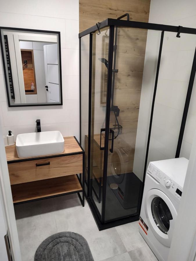 바르샤바 Uroczy Apartament Z Miejscem Na Auto W Garazu 아파트 외부 사진