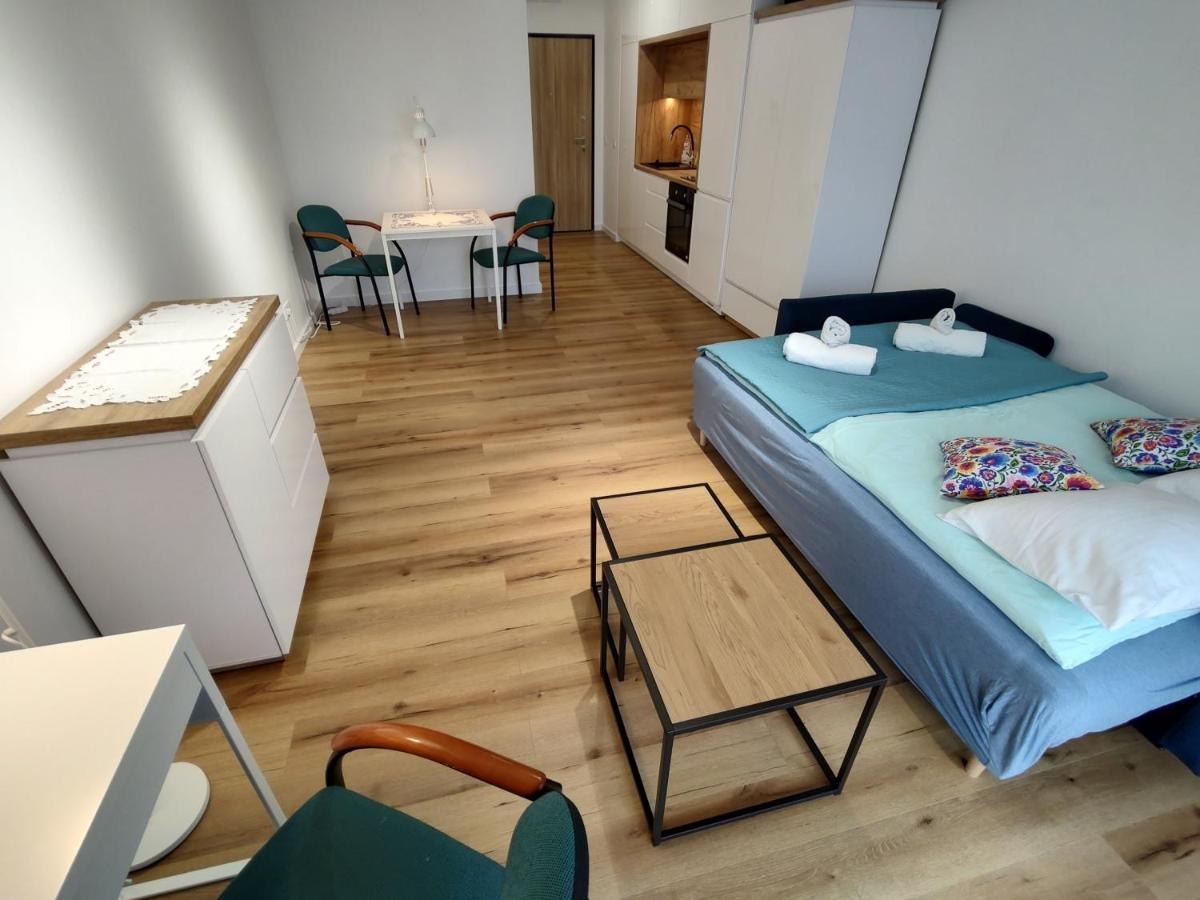 바르샤바 Uroczy Apartament Z Miejscem Na Auto W Garazu 아파트 외부 사진